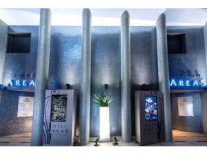 エリアス　池袋